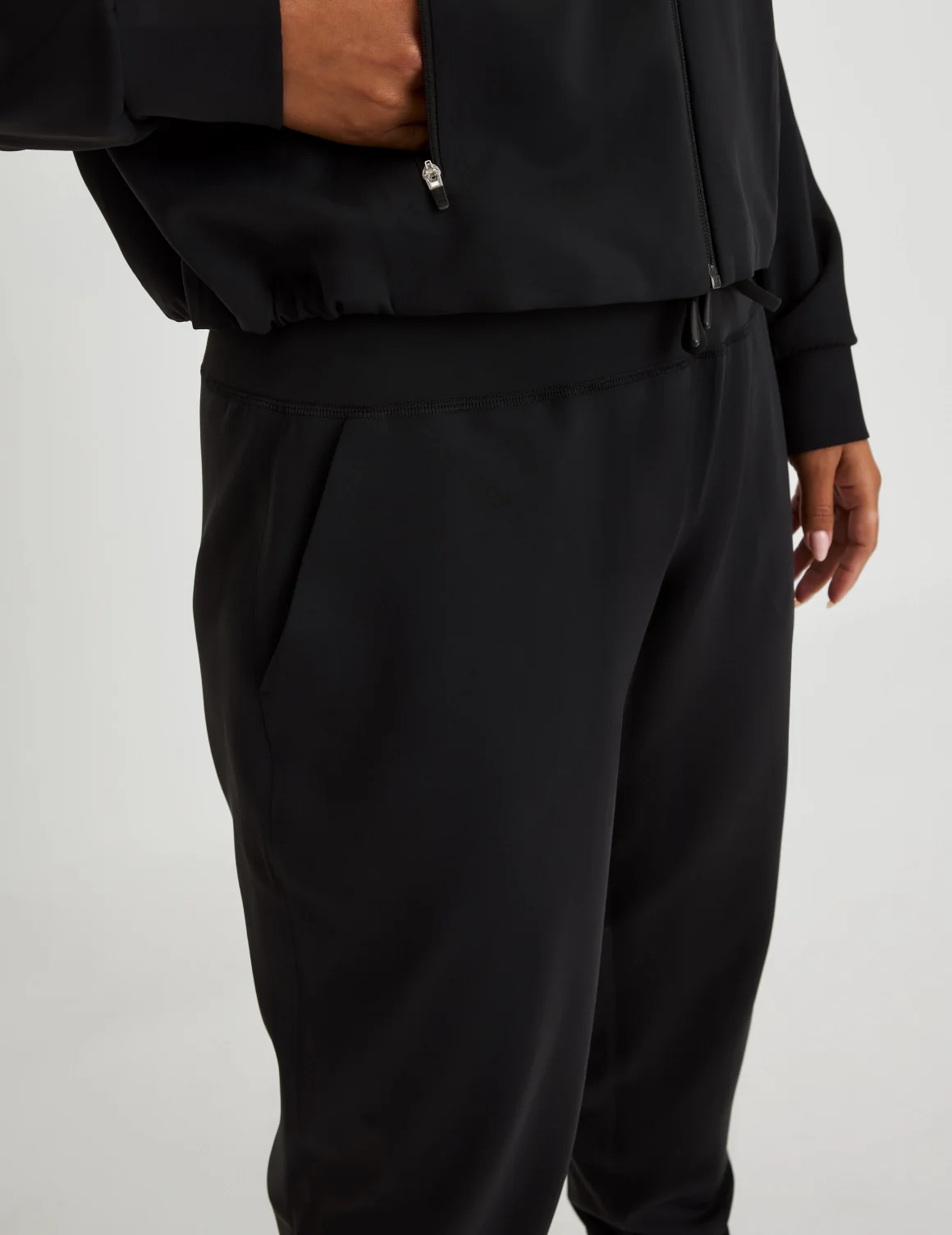 CloudCut™ Jogger - Image 15