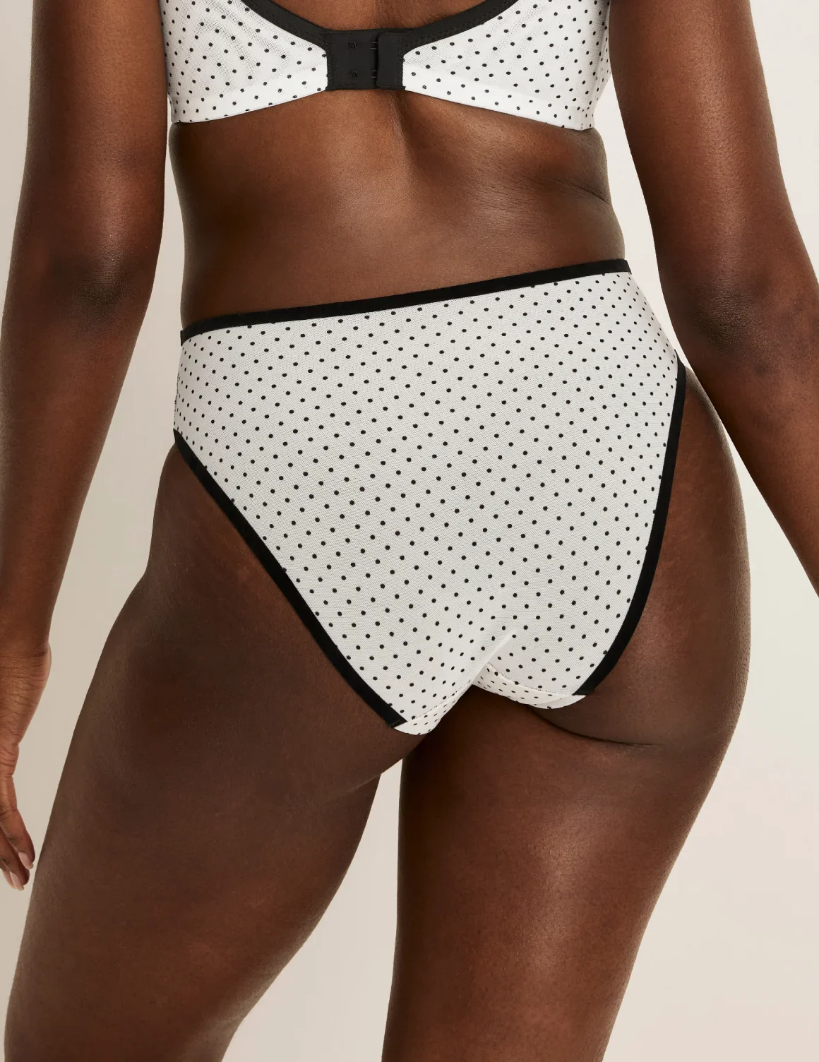 Essential Full Mesh French Cut - Image 3