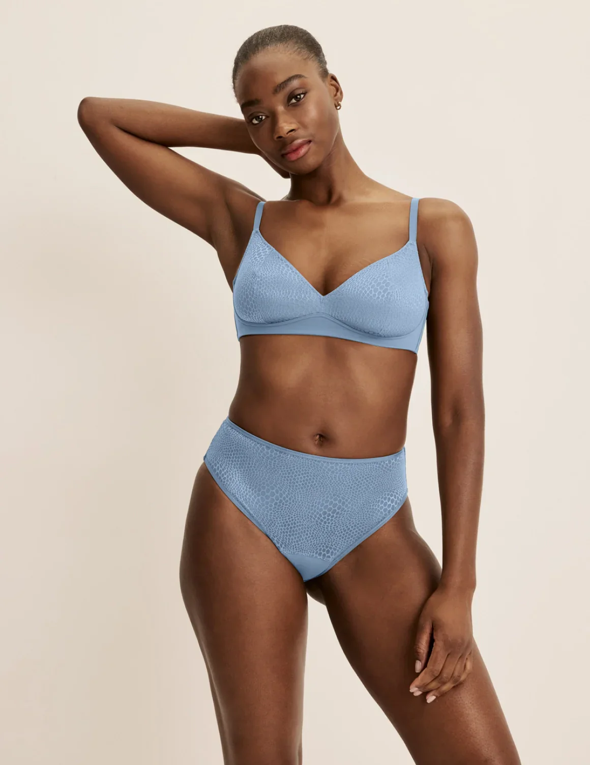 Essential Lace French Cut - Last Call - Image 4