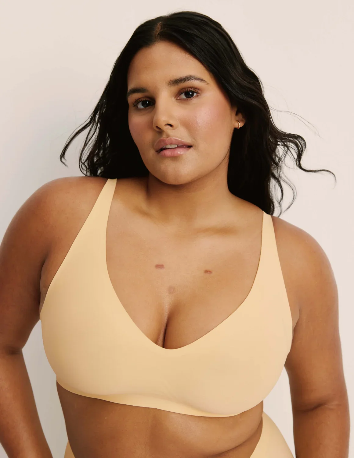 Revolution V-Neck Bra - Last Call - Image 4