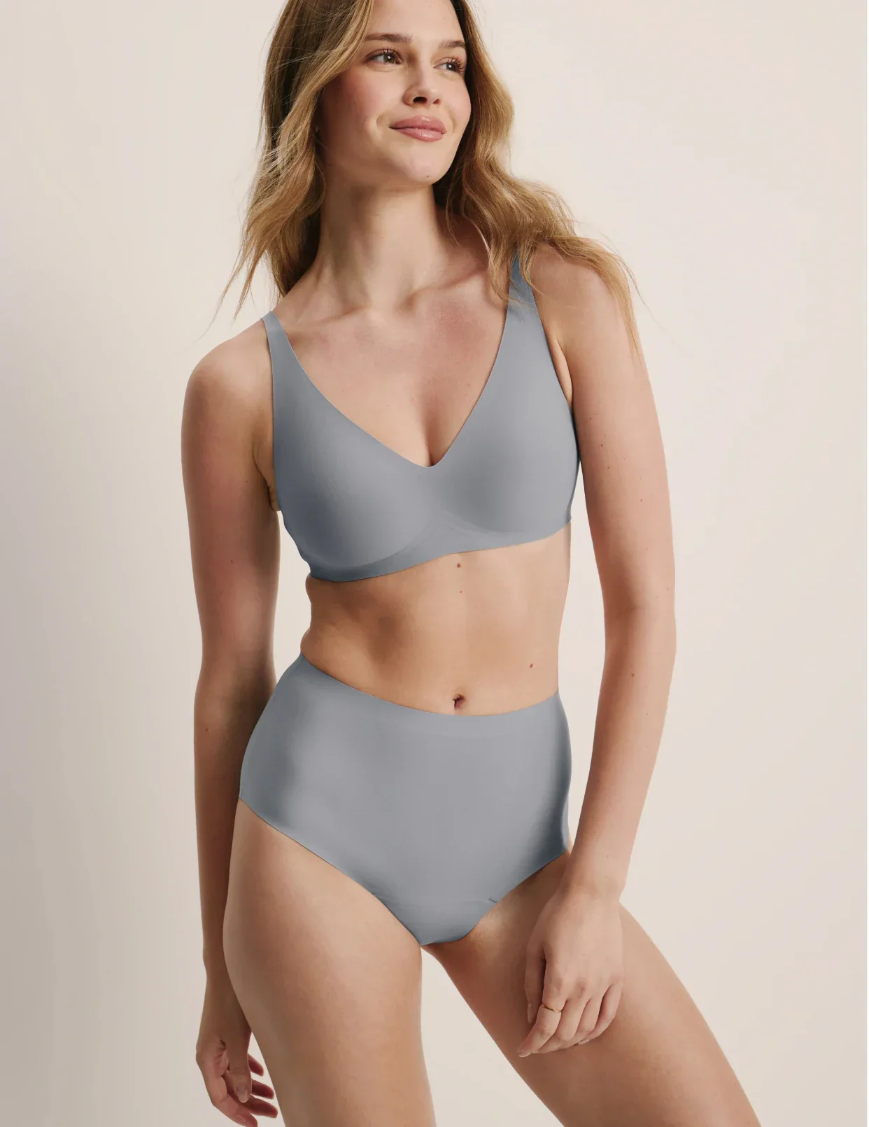 Revolution V-Neck Bra - Last Call - Image 55