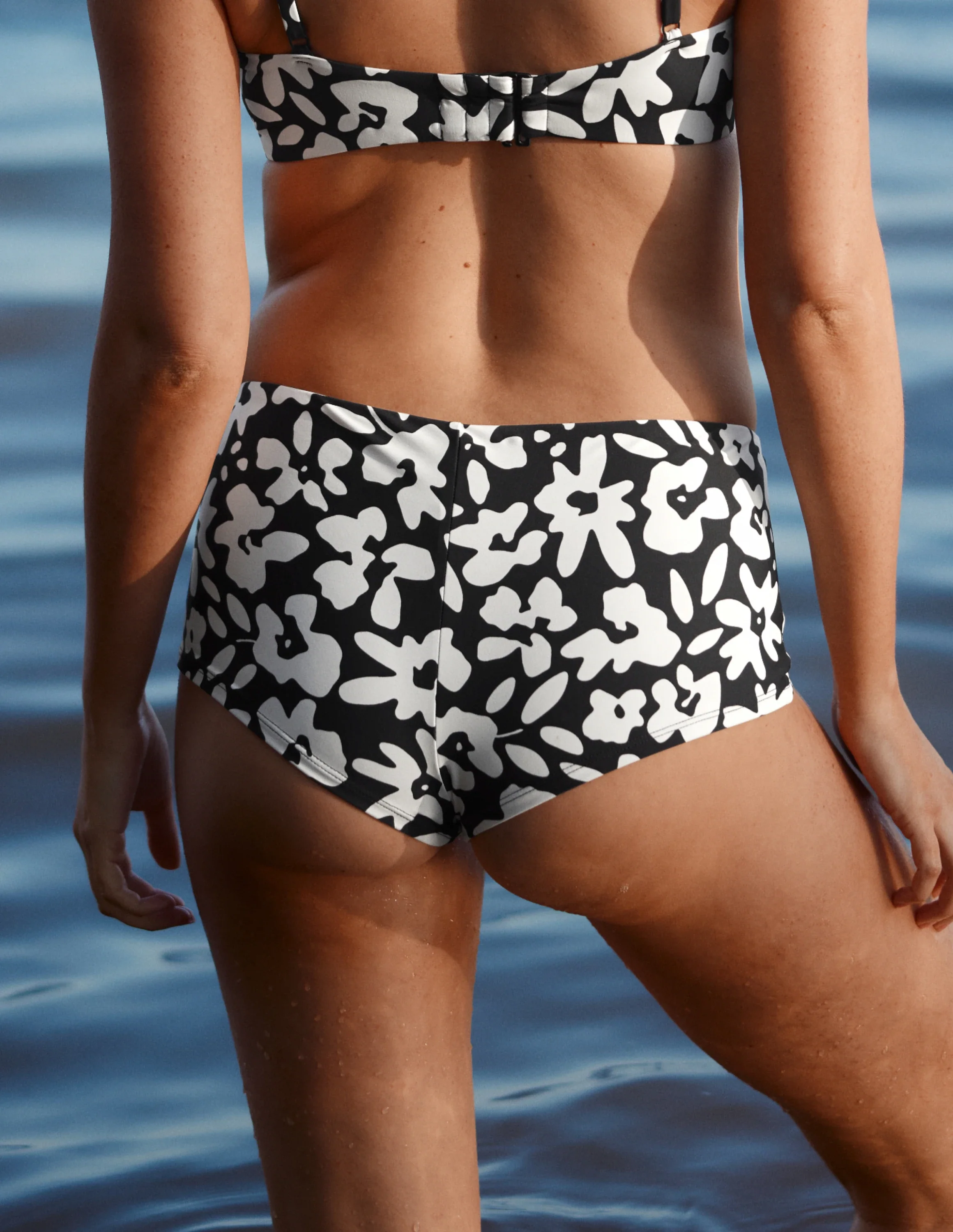 Sculpt Cheeky Low Rise Swim Bottom - Image 11
