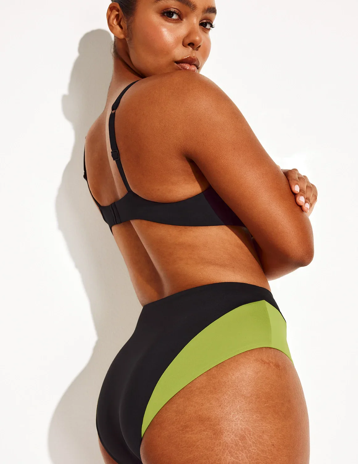Sculpt Ruched Deep V Bikini Top - Image 9